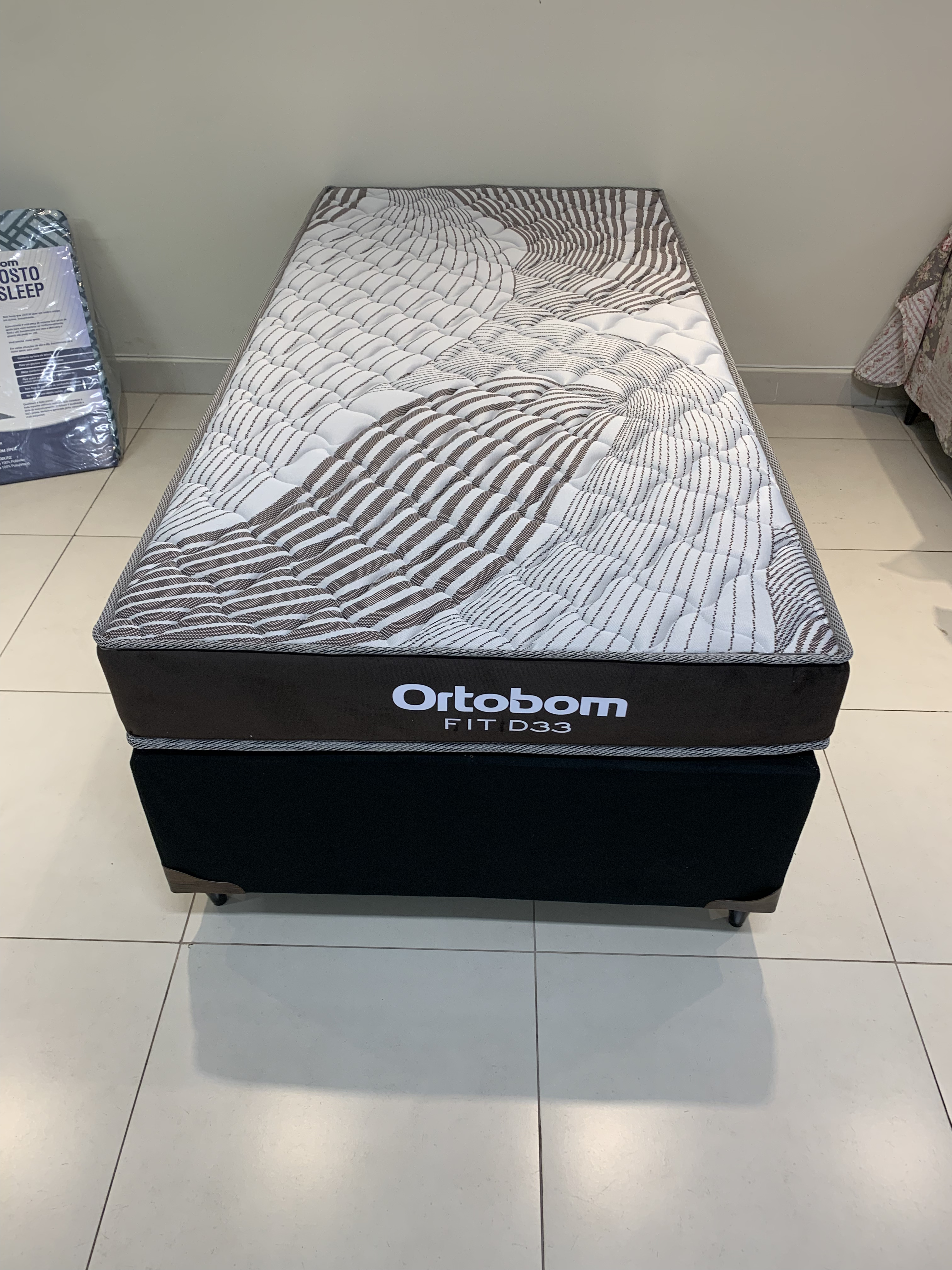 Exclusiva Ortobom Loja 17